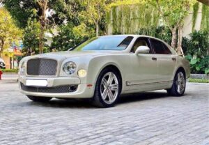 Cho thuê xe siêu sáng Bentley Mulsanne