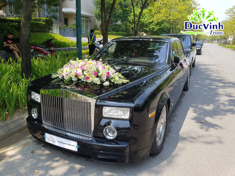 Cho thuê xe Roll Royce Phantom cưới hỏi