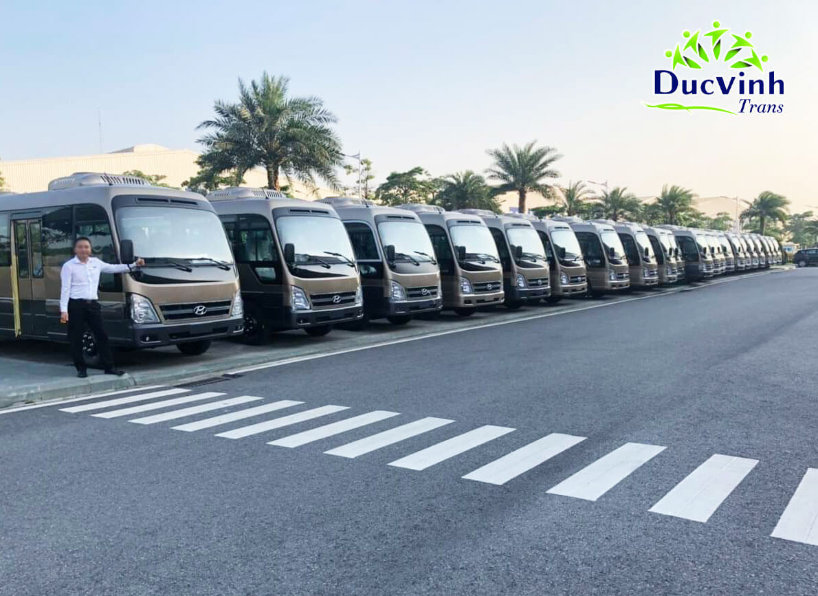 Cho thuê xe Hyundai County 29 chỗ đưa đón, dẫn dâu