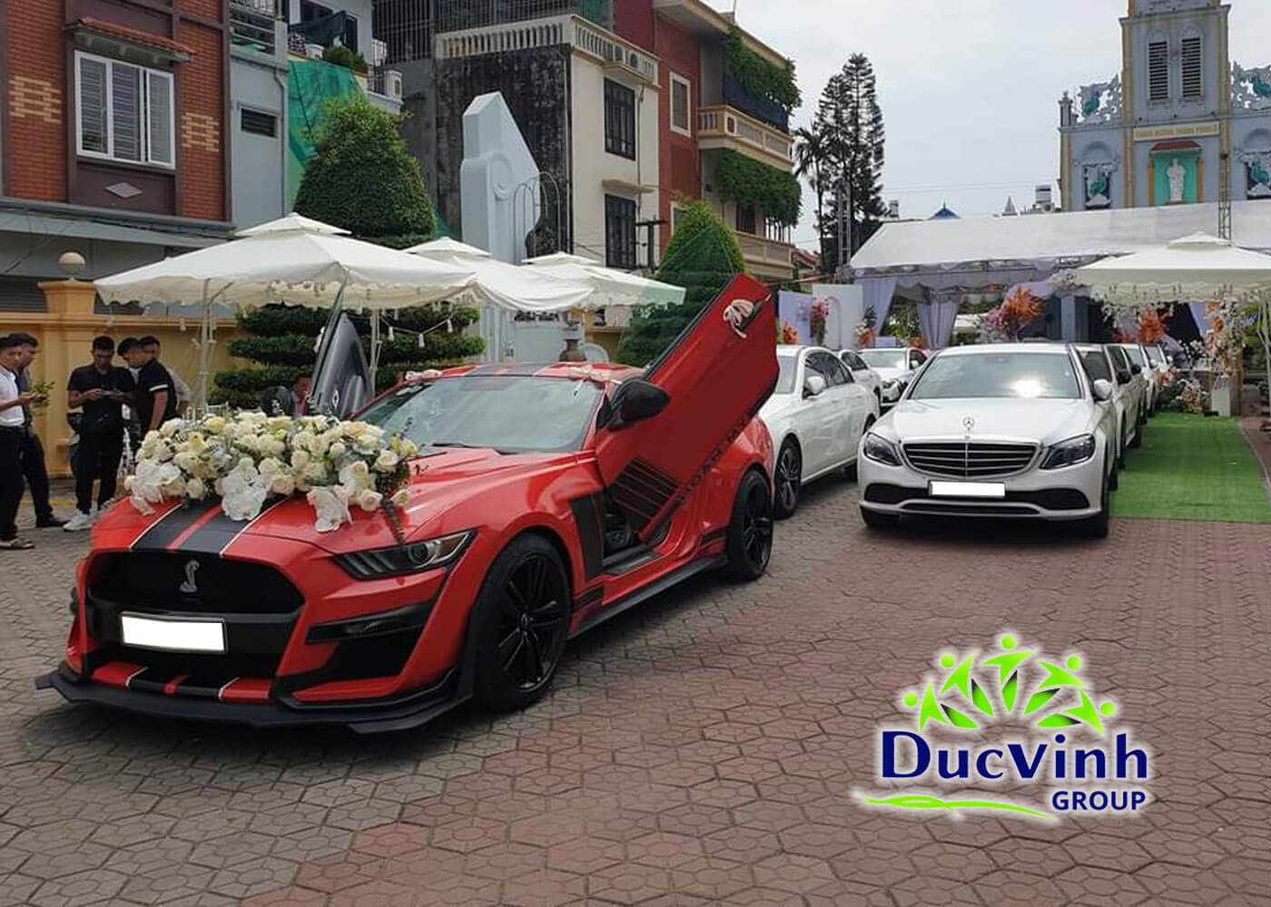 Cho thuê xe cưới Ford Mustang 2 cửa
