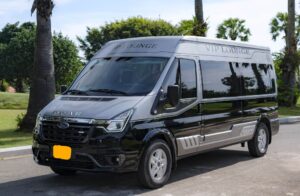 Cho Thuê Xe Dcar Limousine 9 Chỗ Ford Transit