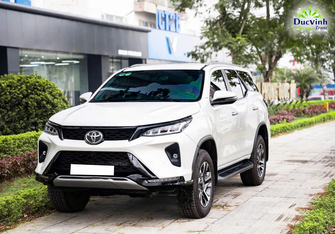 Cho Thuê Xe Toyota Fortuner 7 Chỗ